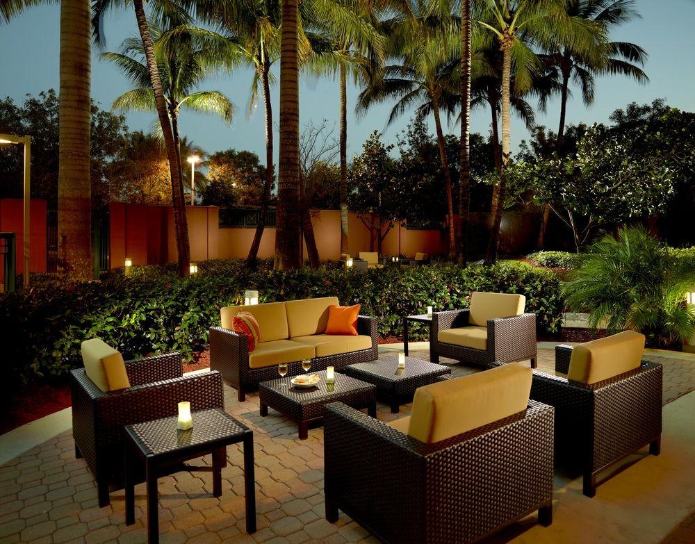 Courtyard By Marriott Fort Lauderdale Уестън Екстериор снимка