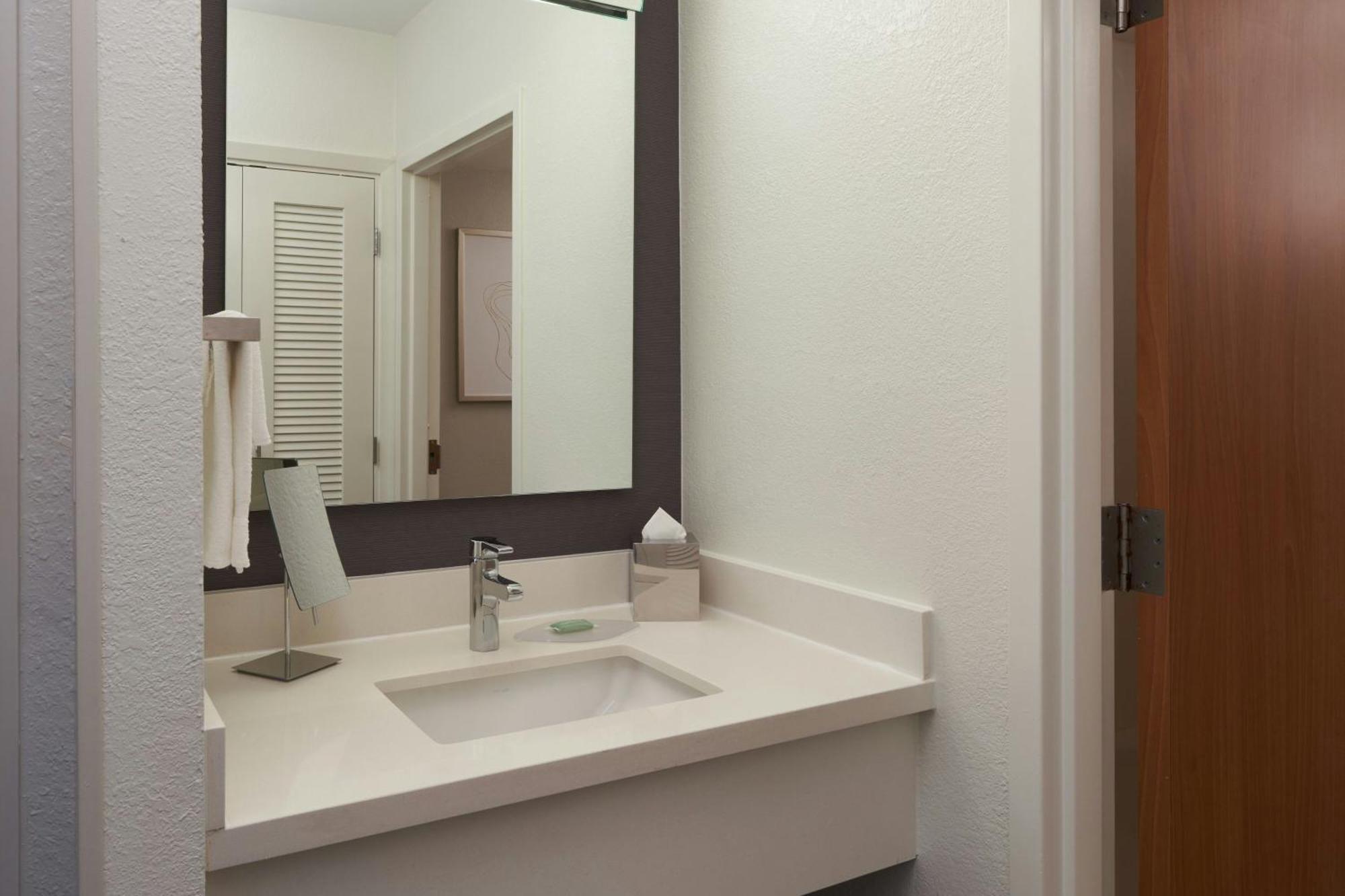 Courtyard By Marriott Fort Lauderdale Уестън Екстериор снимка