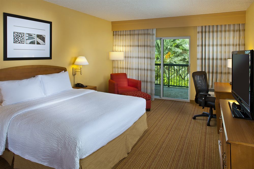 Courtyard By Marriott Fort Lauderdale Уестън Екстериор снимка